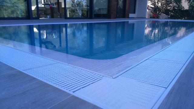 Piscinas Munich: construcción, mantenimiento y reparacion piscinas madrid sur
