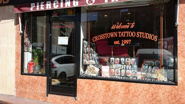 Crosstown: Tatuajes y piercings en zona sur madrid, estudios tatuajes mostoles