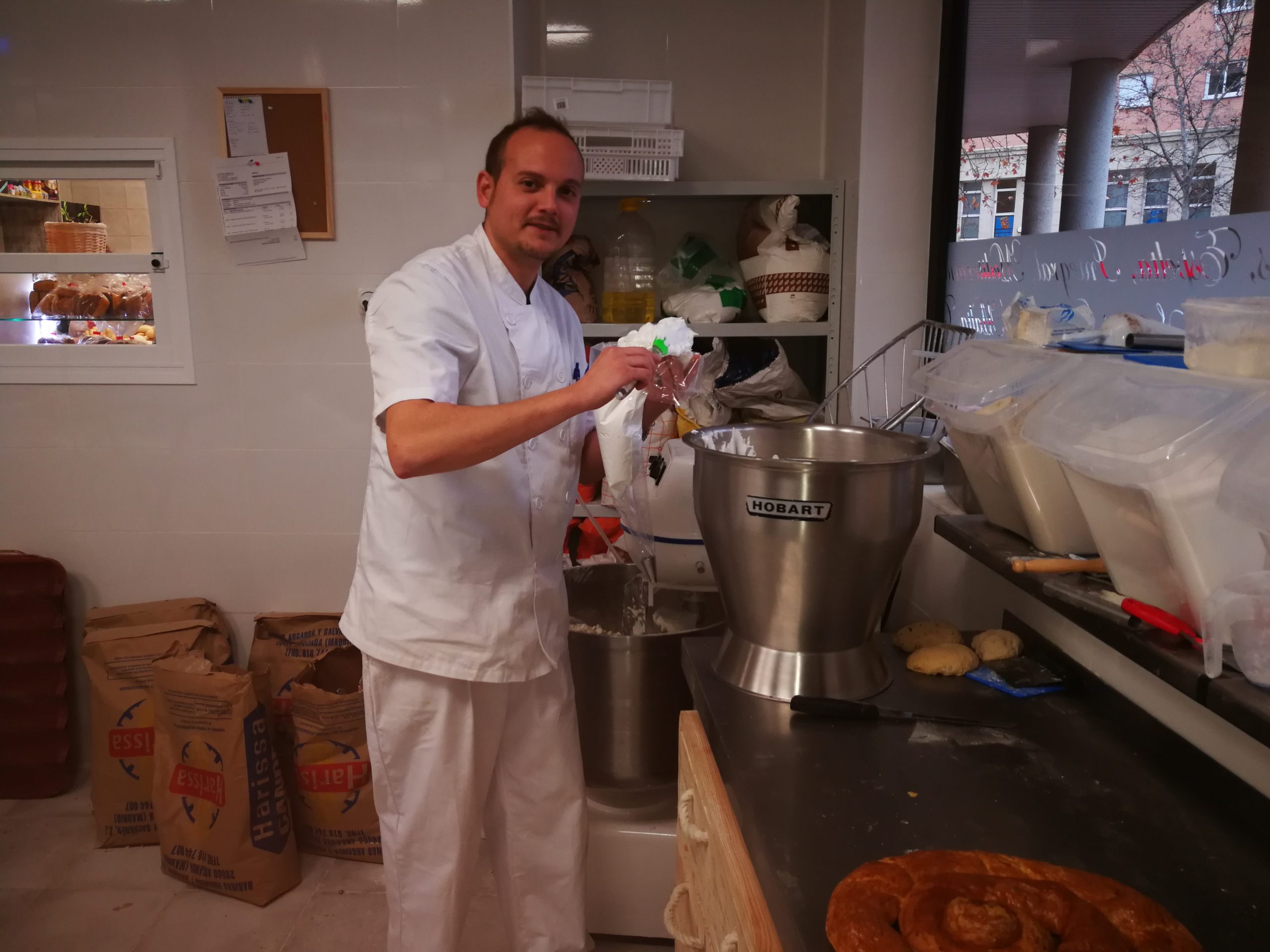 Horno de pan Loemi: panadería y pastelería artesanal en mostoles, obrador de pan en mostoles