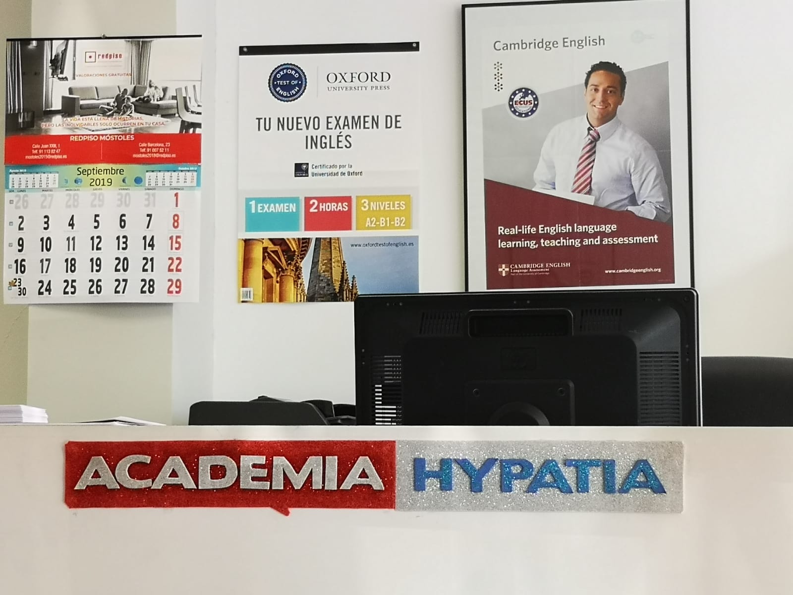 Reportaje y entrevista a la Academia Hypatia en Móstoles