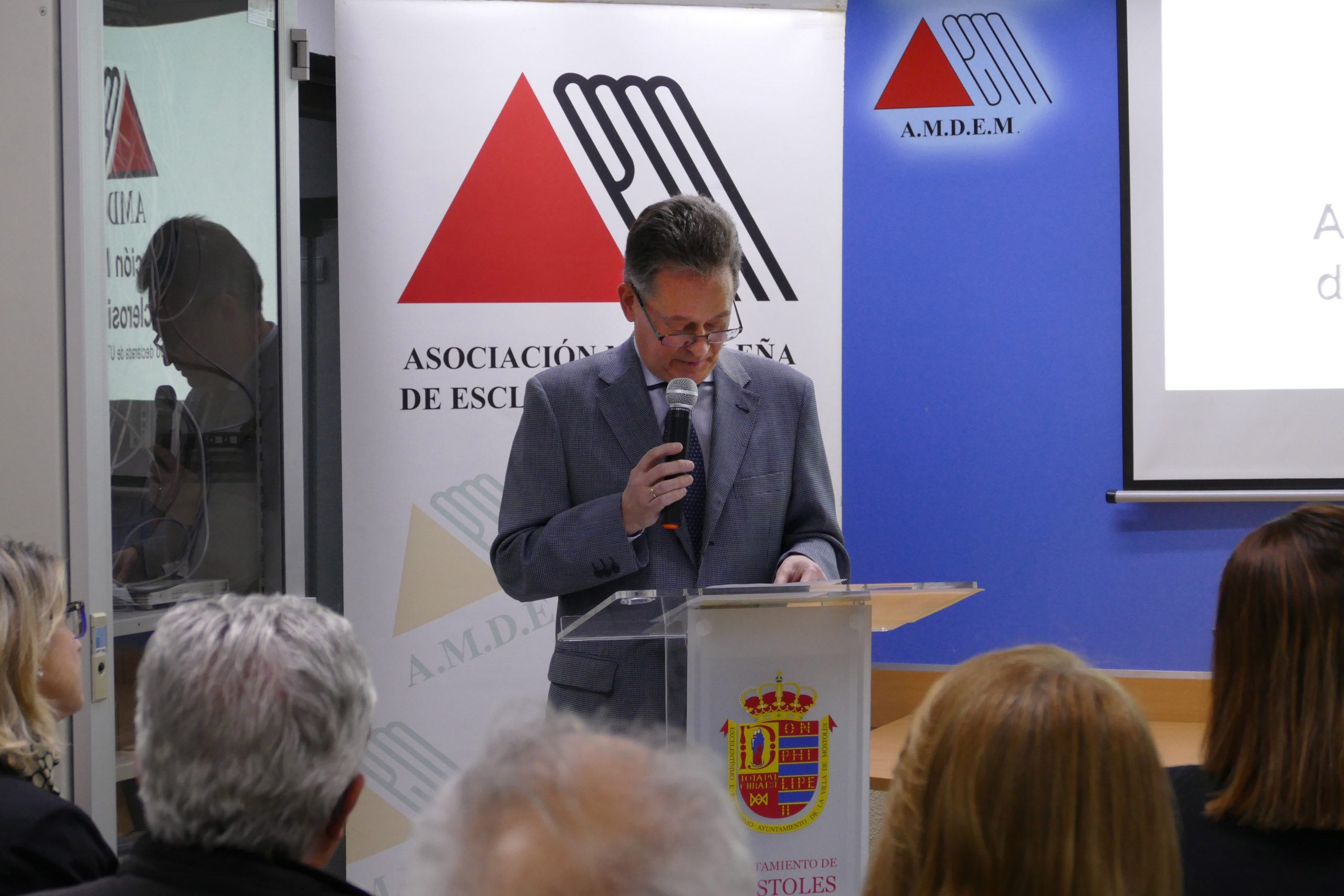 Móstoles celebra el 15 aniversario del Centro de Rehabilitación Integral de la Asociación Mostoleña de Esclerosis Múltiple