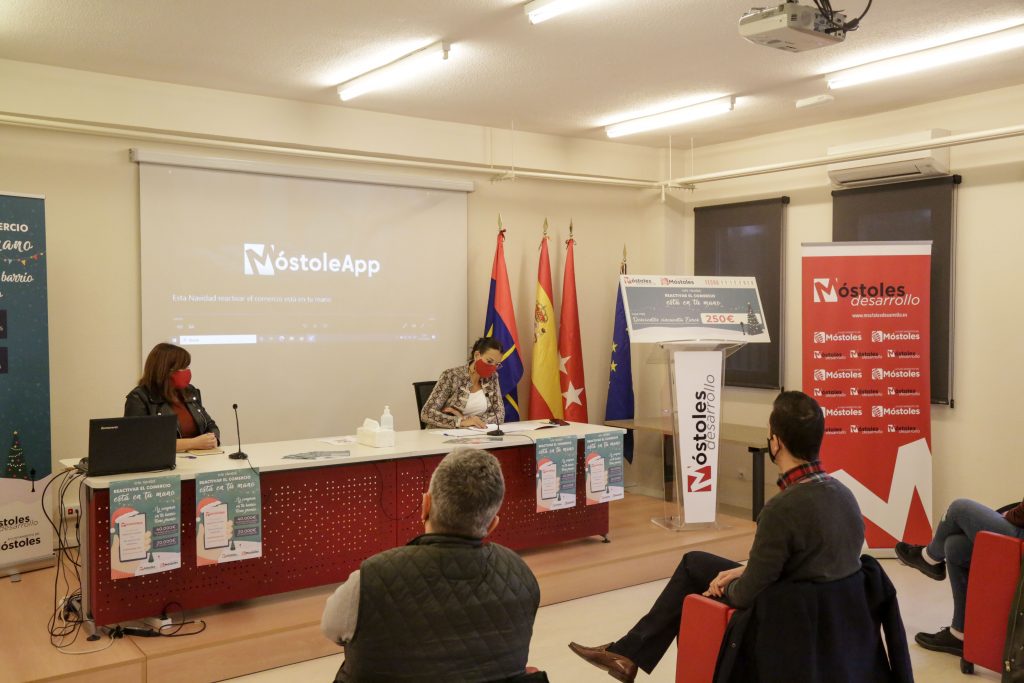 El Gobierno de Móstoles destinará 170.000 euros para reactivar el consumo en el comercio de barrio durante las Navidades