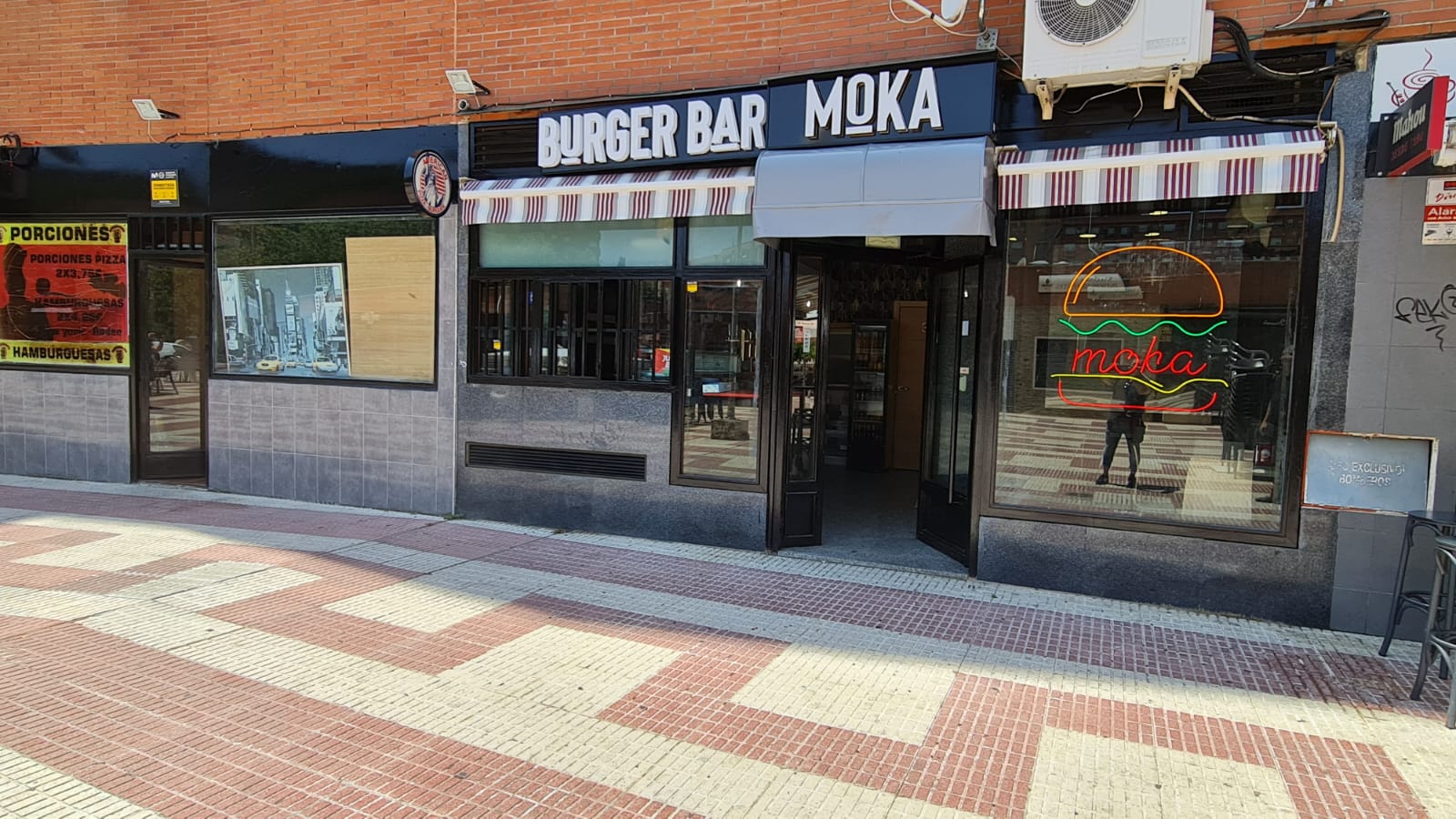 Carta en QR del Burger Bar Moka en Móstoles